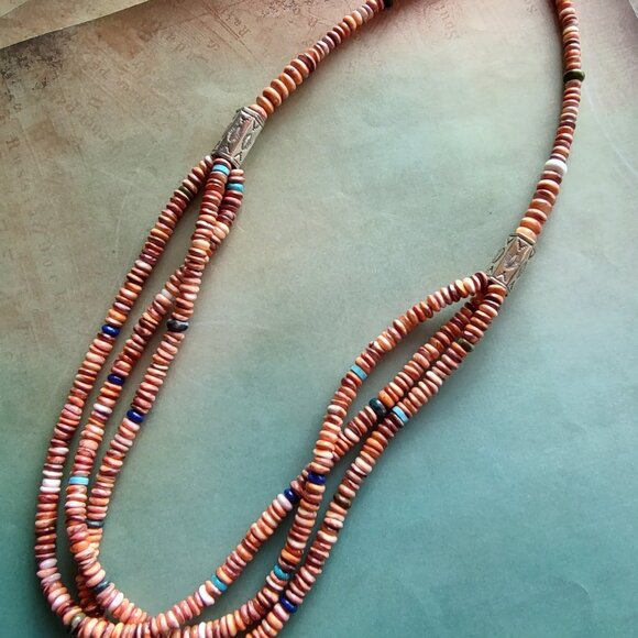 Multi-strand Santo Domingo Spiny Oyster necklace . - Picture 1 of 3